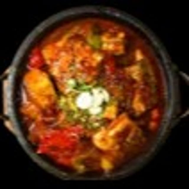 Spicy Braised Hairtail / 갈치 조림.