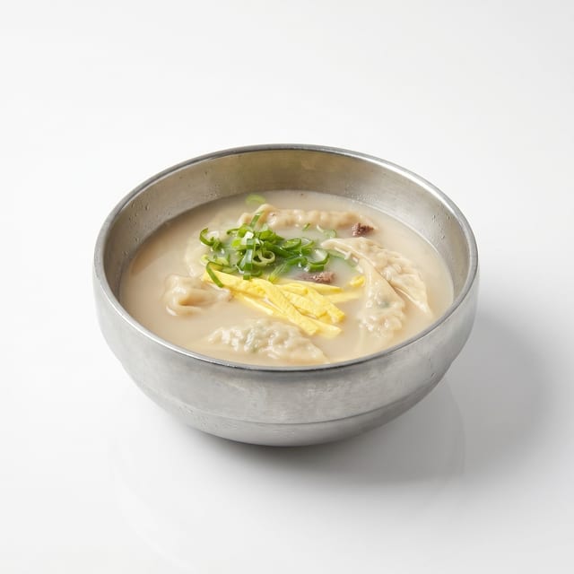 Mandu Guk / 만두국.