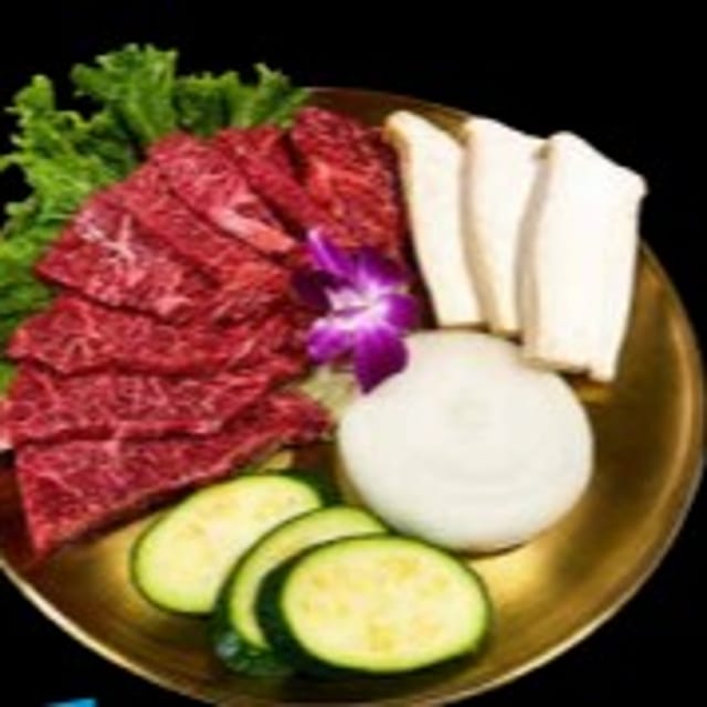 Japanese A5 Wagyu Chuck Flap / 일본산 A5 와규 살치살.